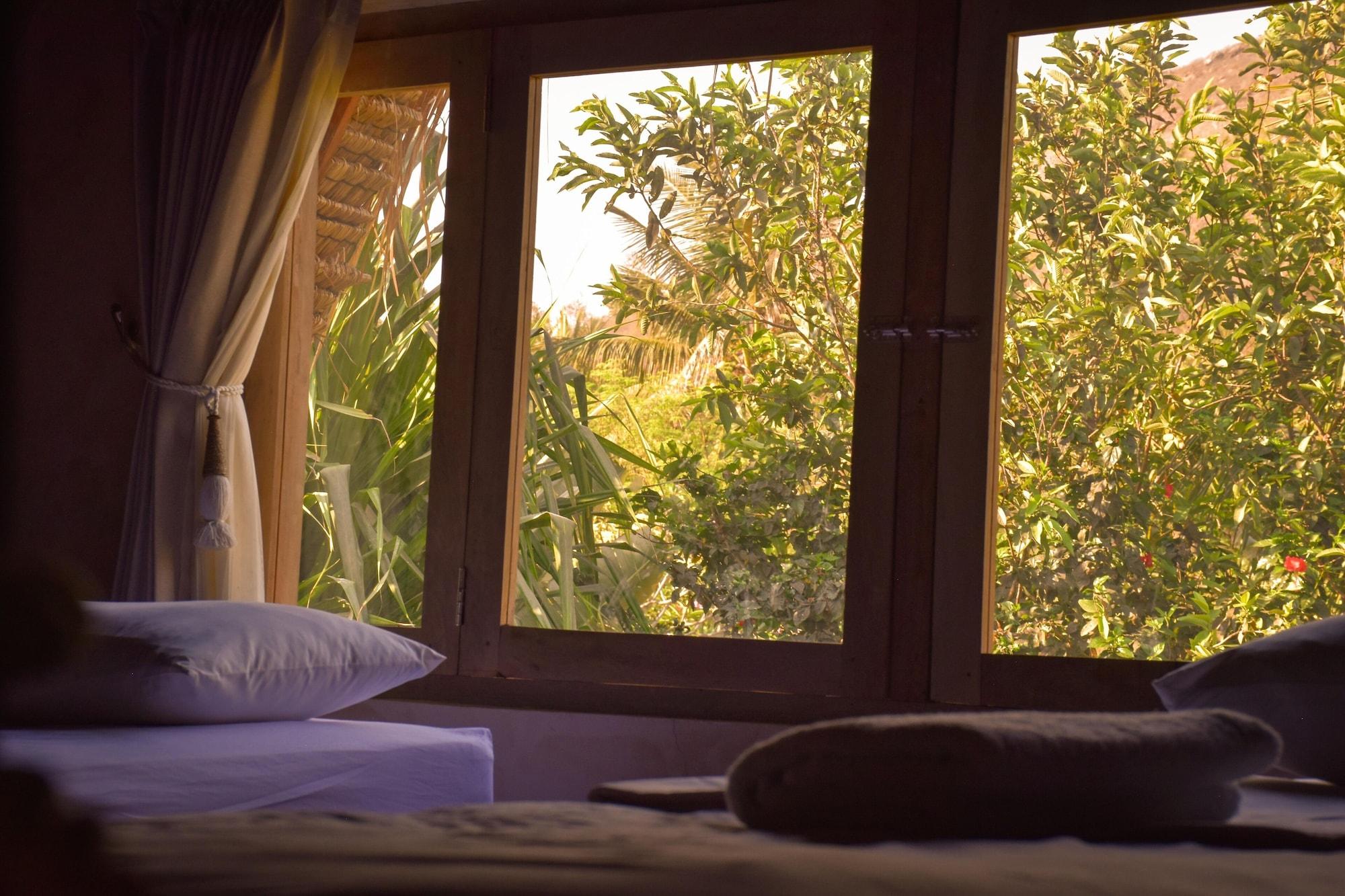 Owa Lodge Areguling Kuta  Экстерьер фото