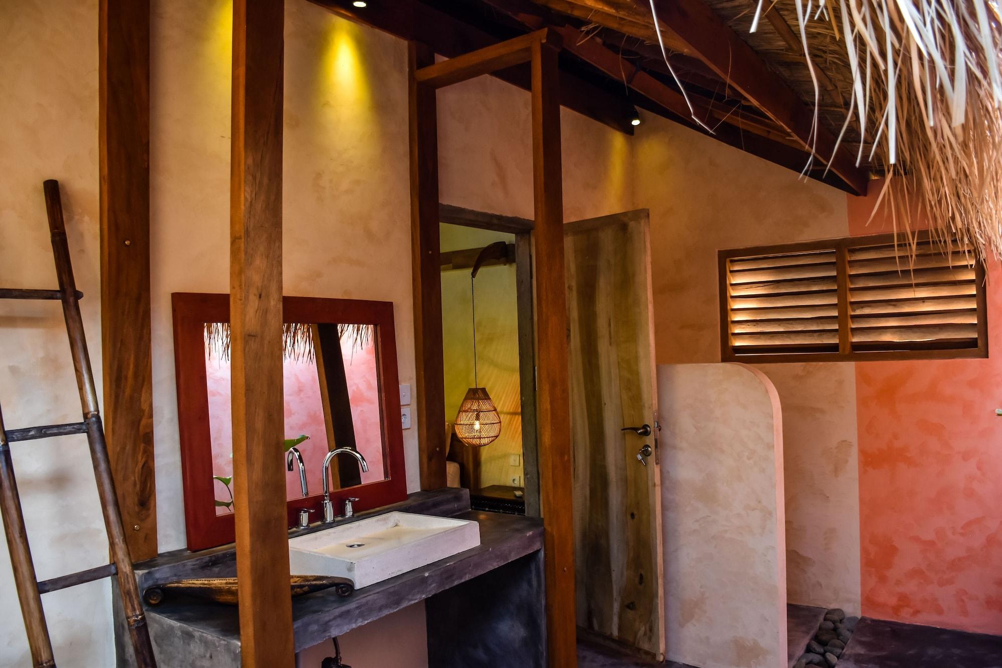 Owa Lodge Areguling Kuta  Экстерьер фото