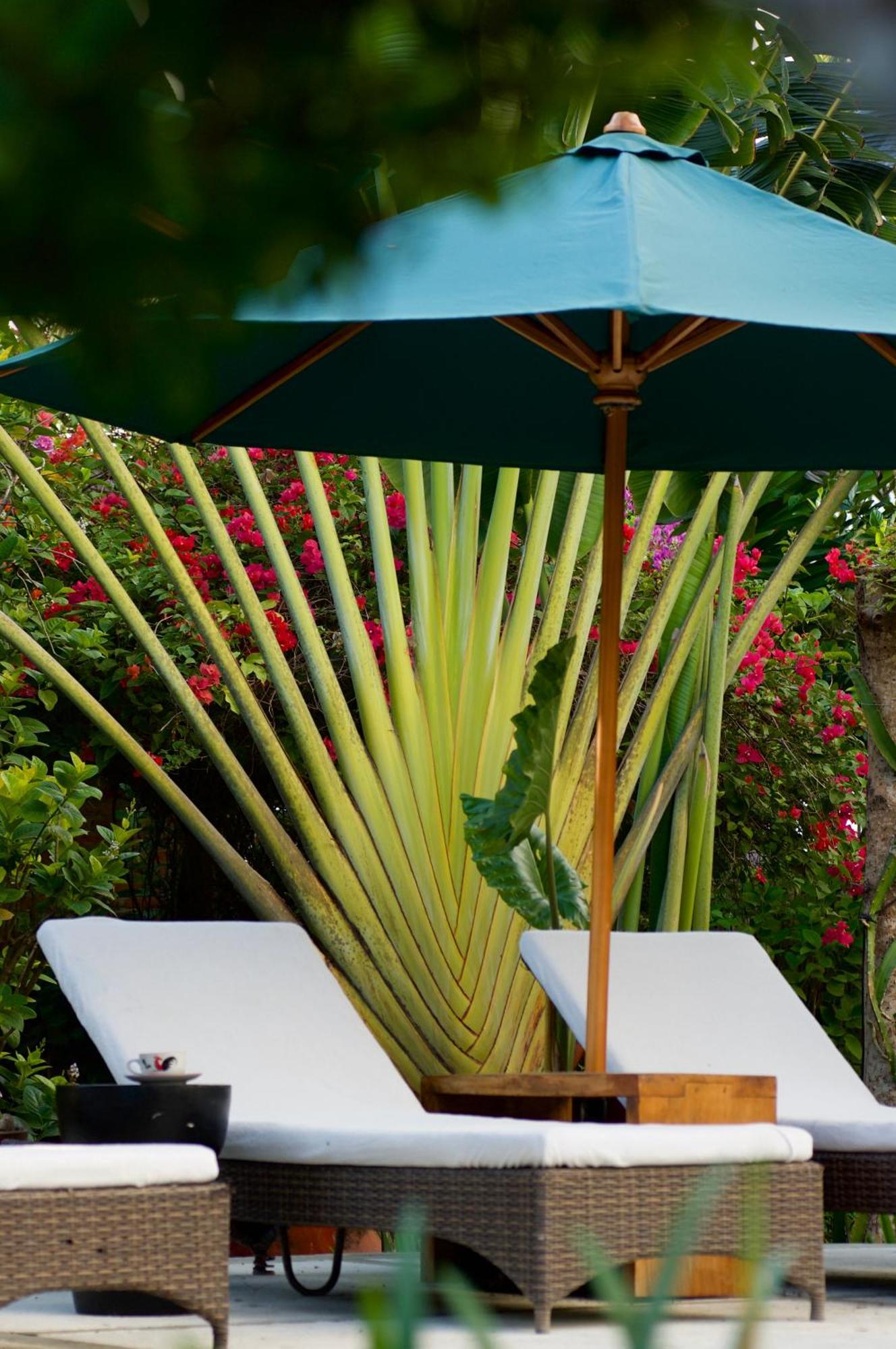 Owa Lodge Areguling Kuta  Экстерьер фото