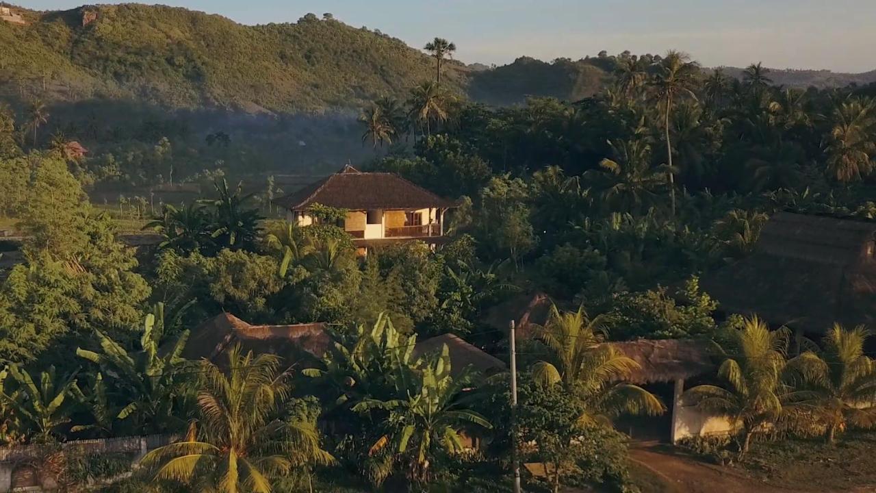 Owa Lodge Areguling Kuta  Экстерьер фото